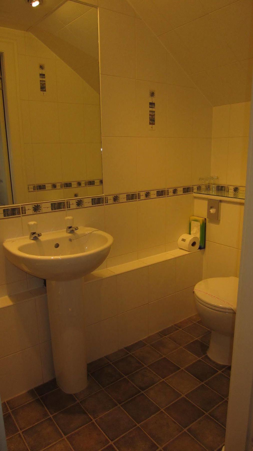 Kew House Hotel Edinburgh Bagian luar foto