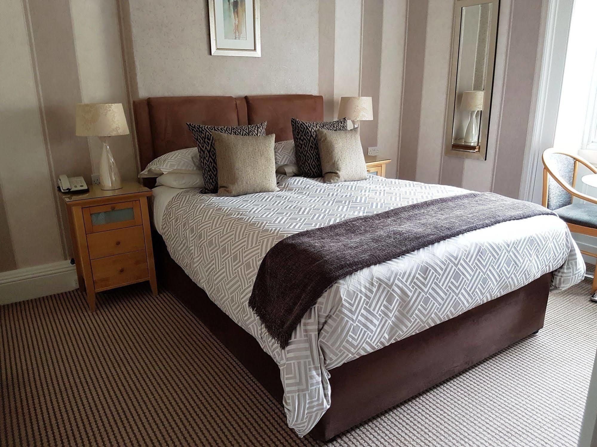 Kew House Hotel Edinburgh Bagian luar foto