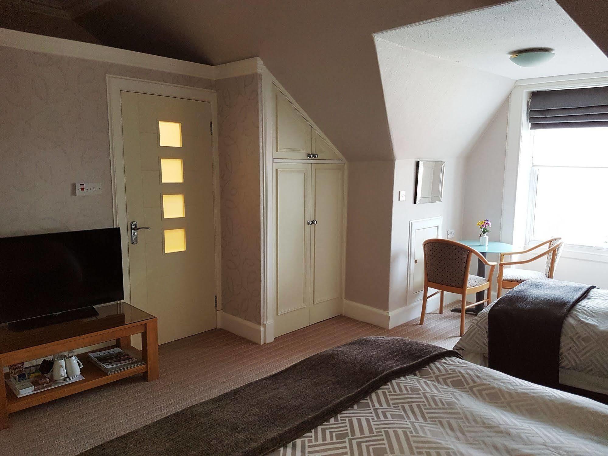 Kew House Hotel Edinburgh Bagian luar foto